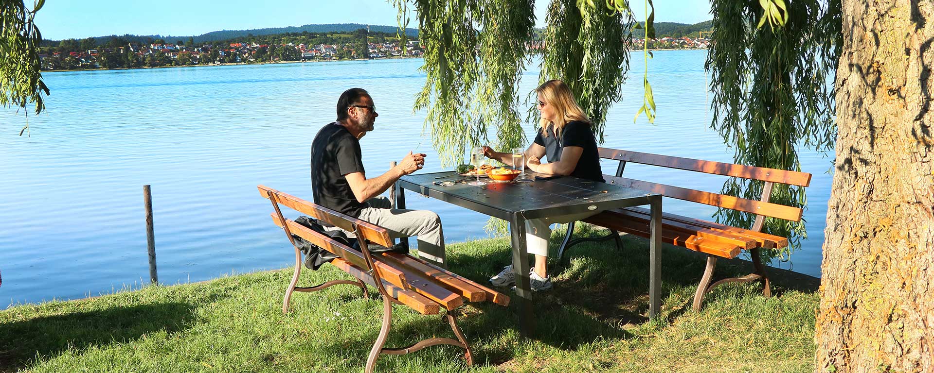 Georg`s Fischerhütte Bodensee-Fischrestaurant auf der Reichenau/ Konstanz: Seit vielen Jahren die Adresse für fangfrische Bodensee-Fischspezialitäten