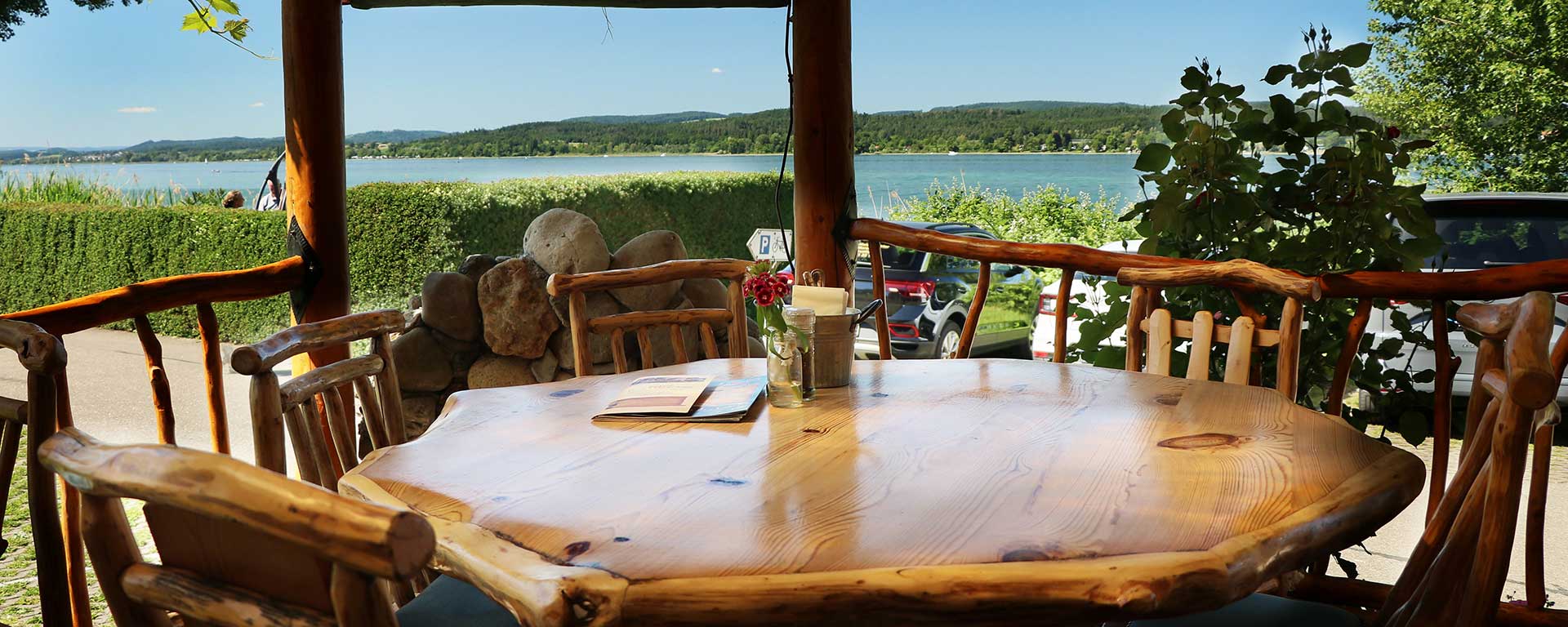 Georg`s Fischerhütte auf der Reichenau - seit vielen Jahren die Adresse für fangfrische Bodensee-Fischspezialitäten